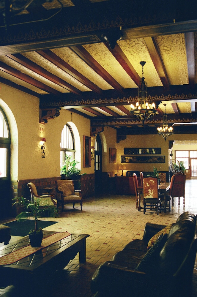 The Holland Hotel - photo 6