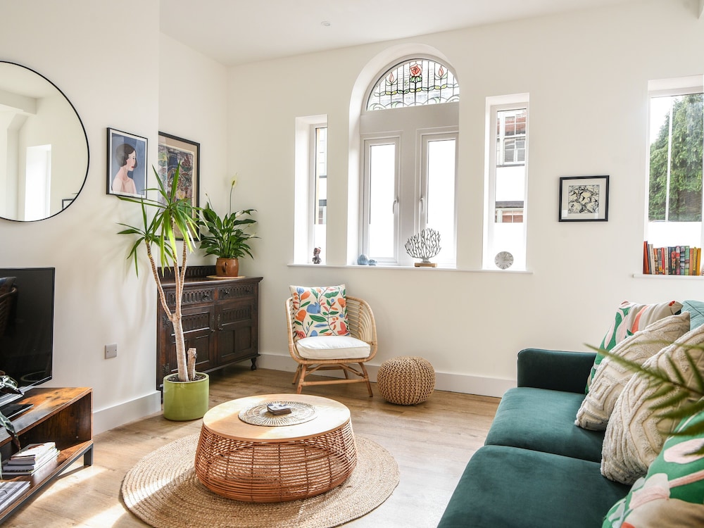 Seaward — 4-Star Luxury Hotel in Lyme Regis, United Kingdom