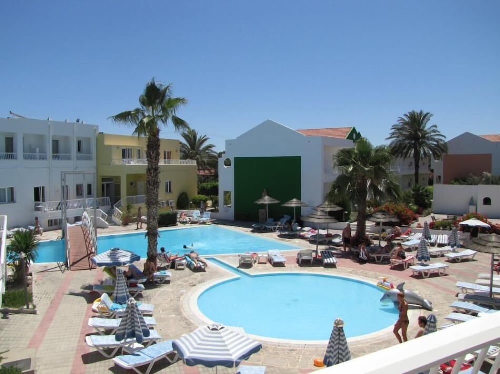 Valsami Hotel Apartments — 4-Star Luxury Hotel in Rodos, Greece
