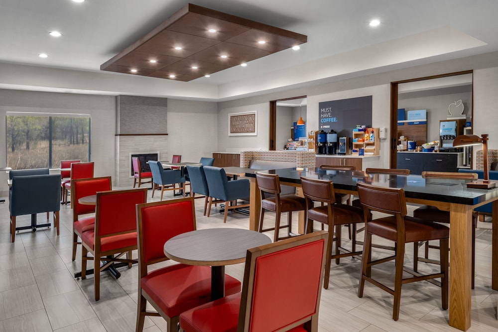 Holiday Inn Express Hotel & Suites Graham by IHG - photo 30