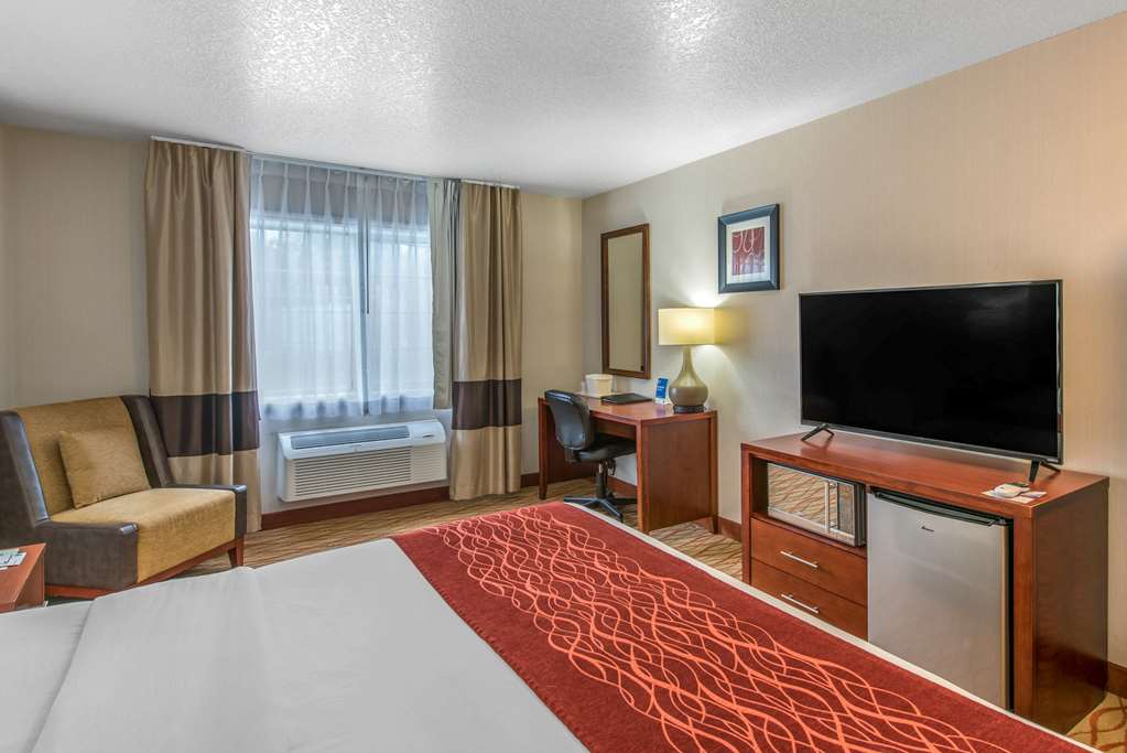 Comfort Inn Mount Shasta Area - photo 13