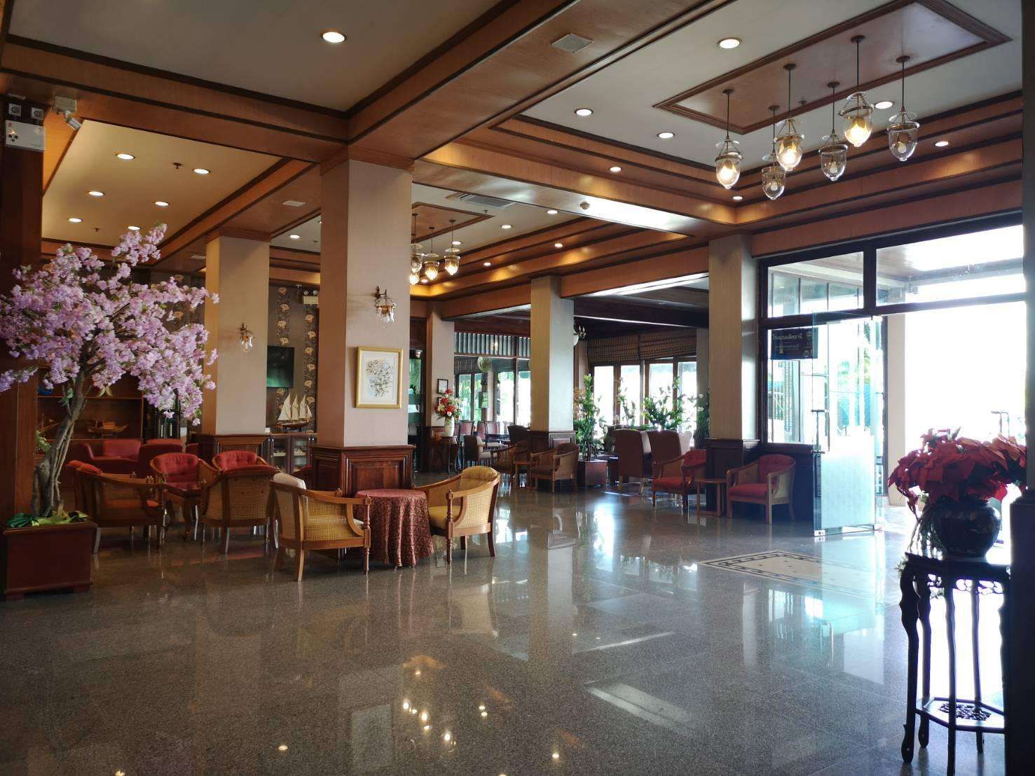 Lertthani Hotel Suphanburi Province in Suphan Buri, Thailand