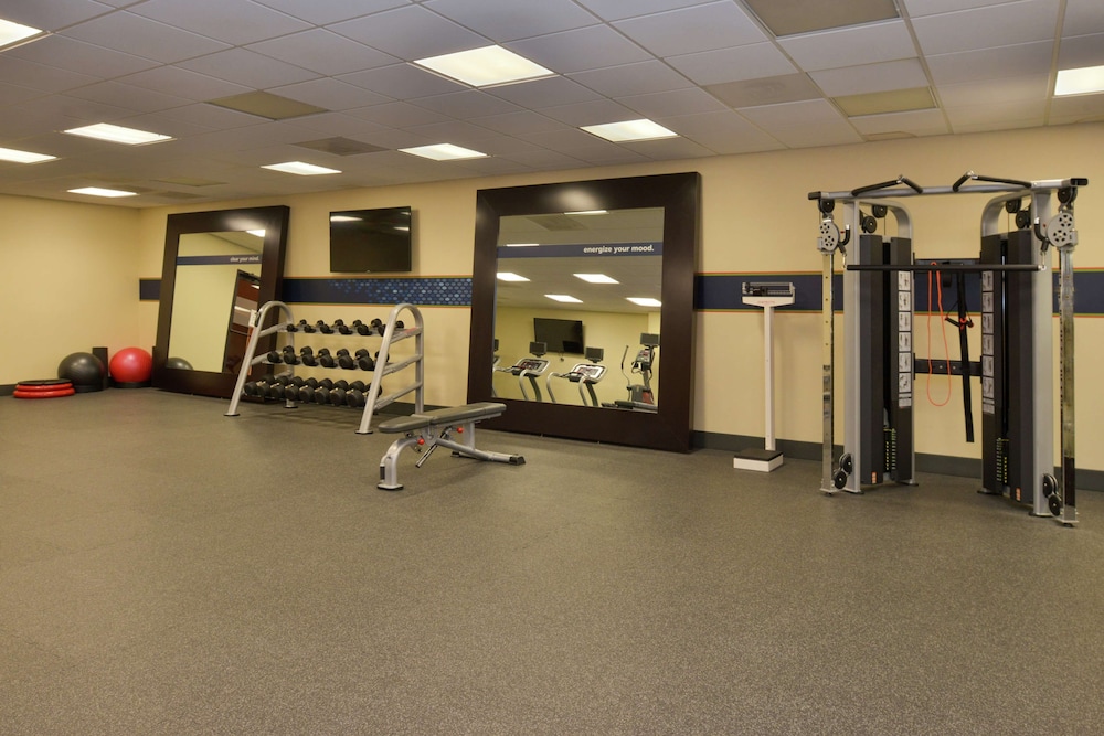 Hampton Inn Frederick - photo 29