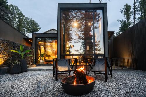 Escape Hotels & Resorts - last minute hotel in Unknown City