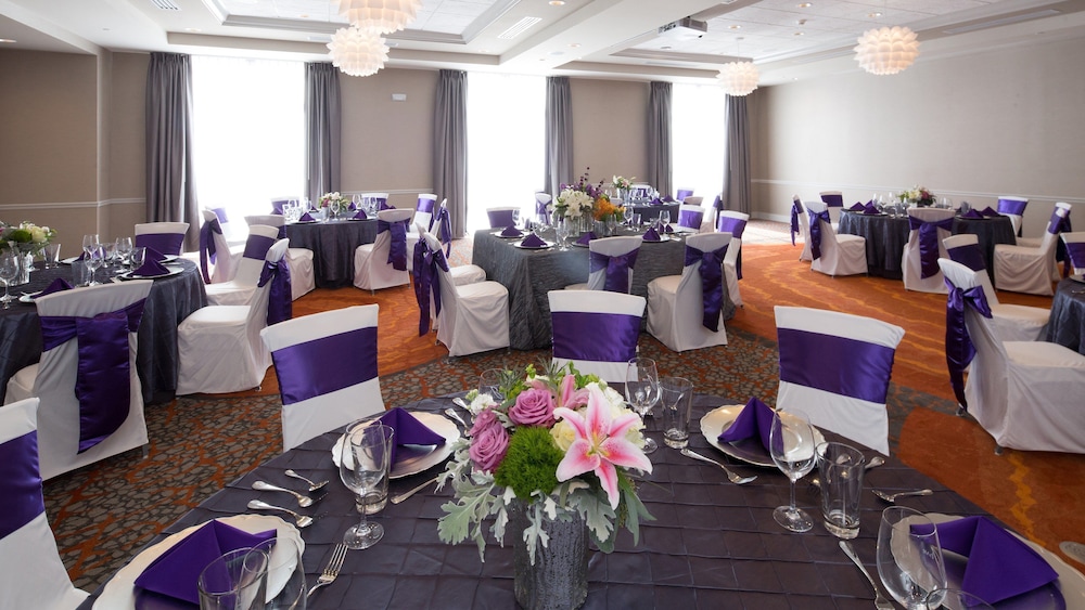 Holiday Inn Hotel & Suites Davenport by IHG - photo 25