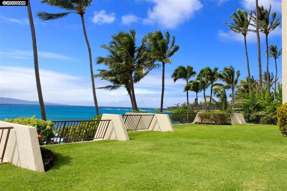 Napili Point C40 NP C40 Beautiful OceanFront 2BD Ocean View AC - photo 22