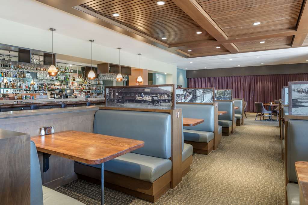 Best Western Premier Boulder Falls Inn - photo 53