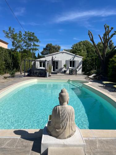 Entre ciel et terre in Le Thor, France