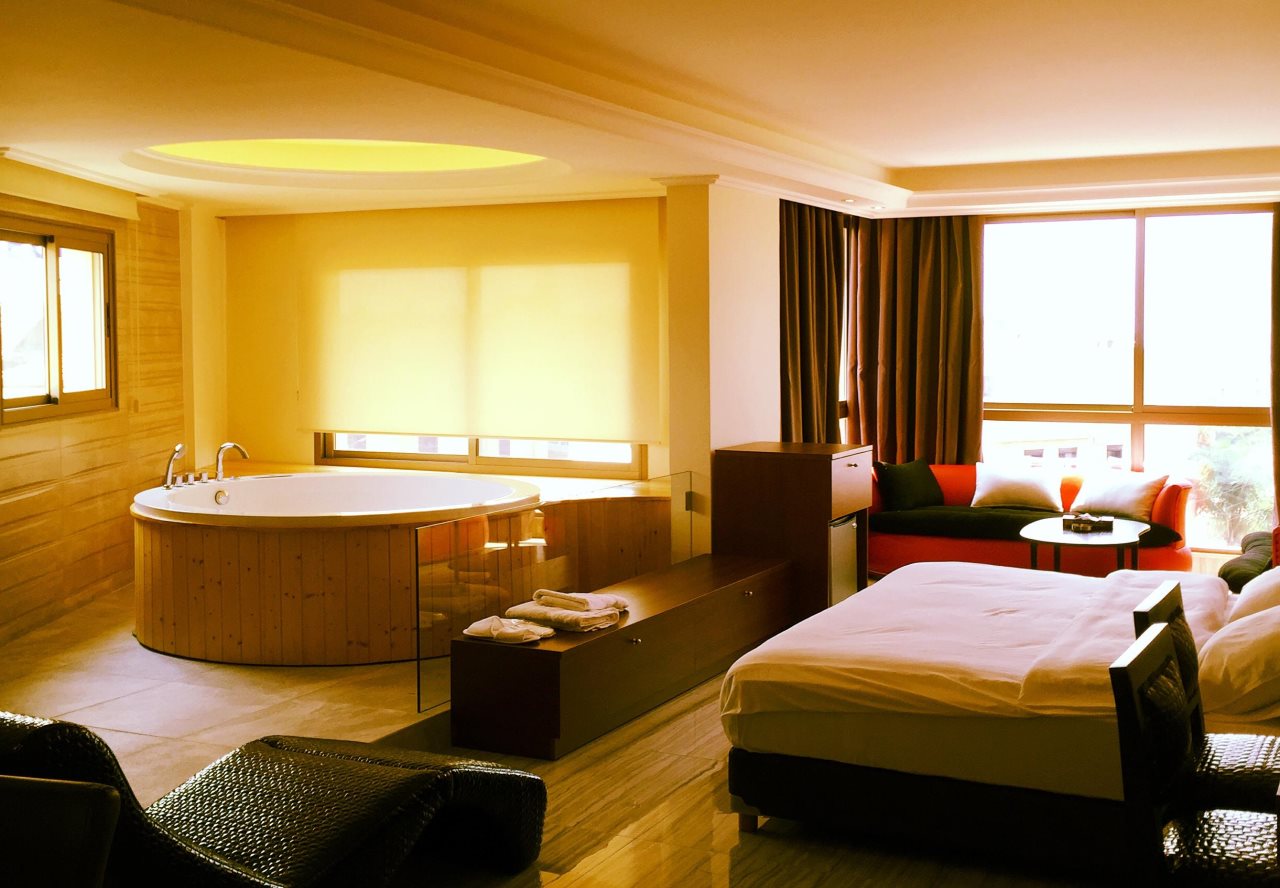 Aphrodite Hotel - last minute hotel in Jounieh