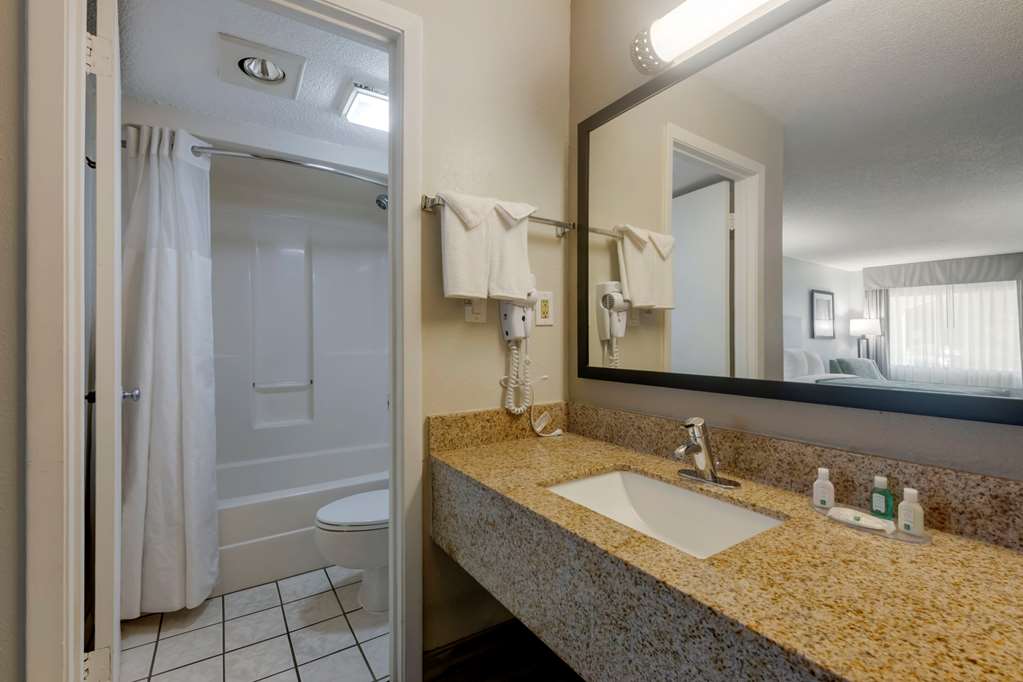 Quality Inn St. Augustine Outlet Mall - photo 9