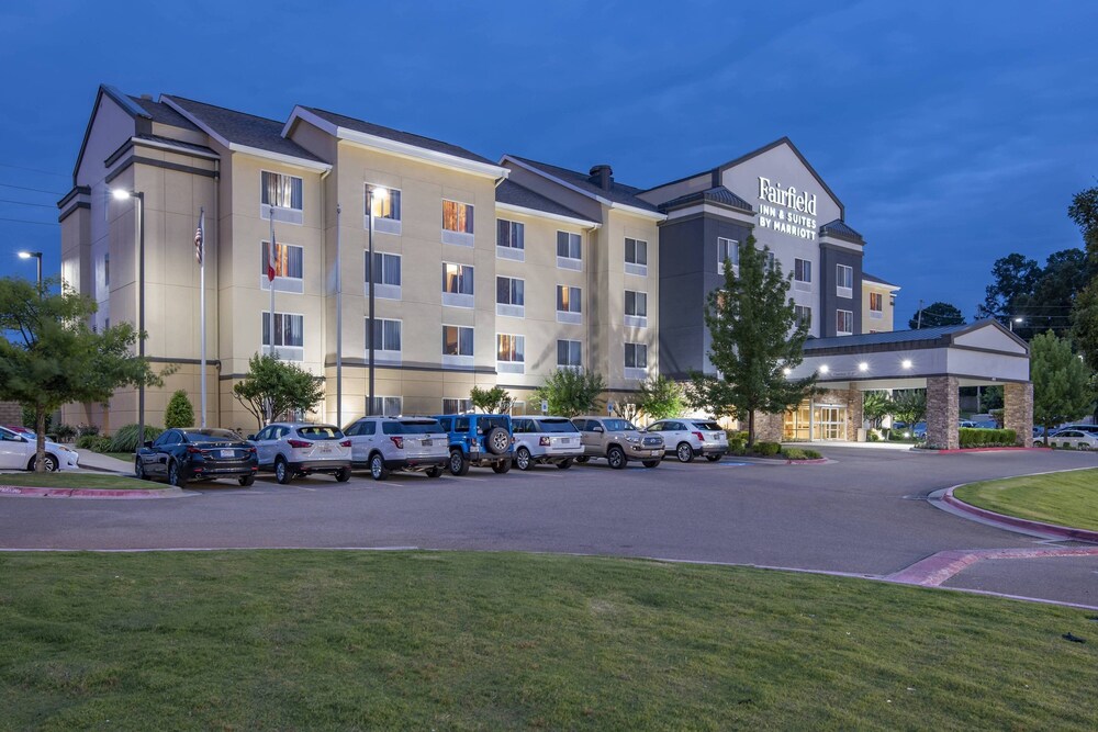 Fairfield Inn & Suites by Marriott Texarkana - photo 2