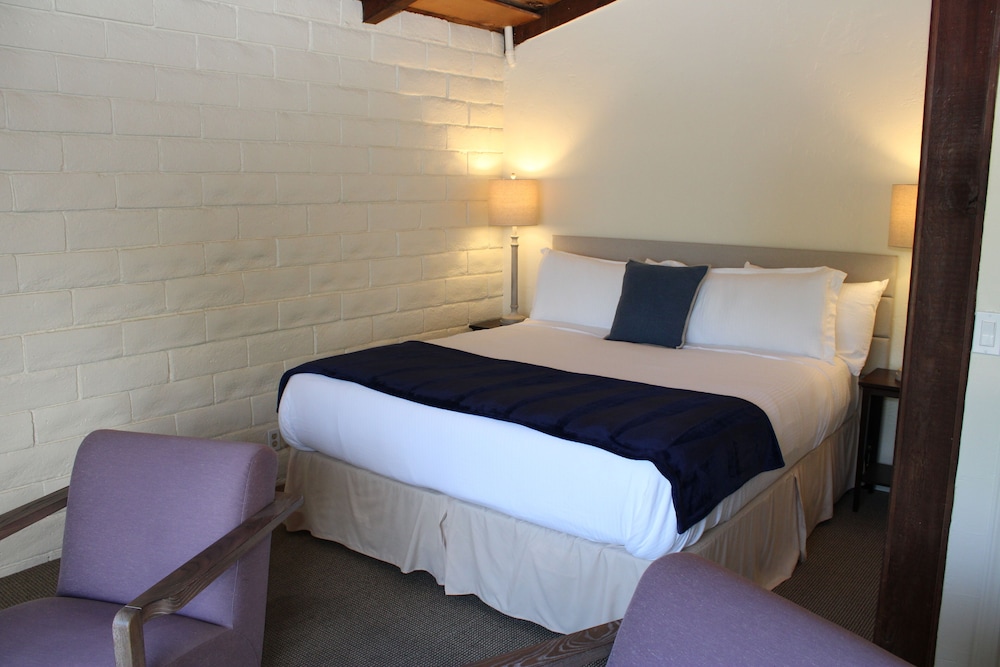Back Bay Inn - photo 29
