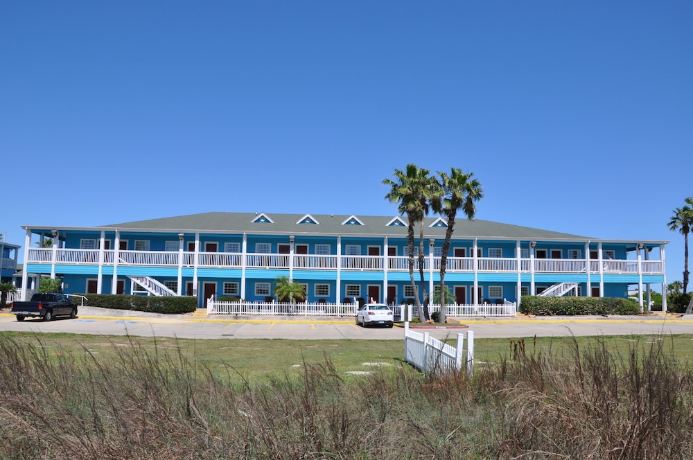 Plantation Suites & Conference Center - photo 57
