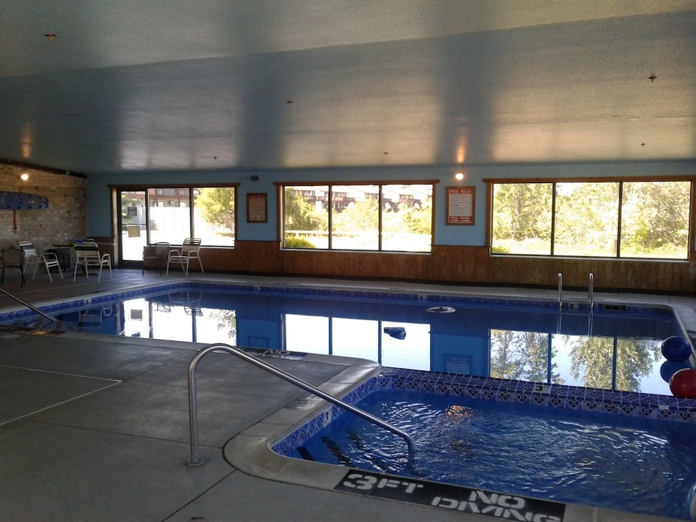 Oscoda Lakeside Hotel - photo 27