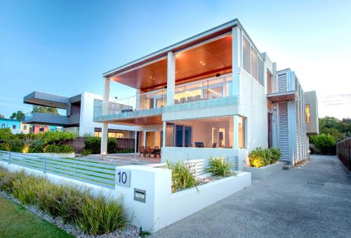 Number 10 I Private Properties in Dunsborough, Australia
