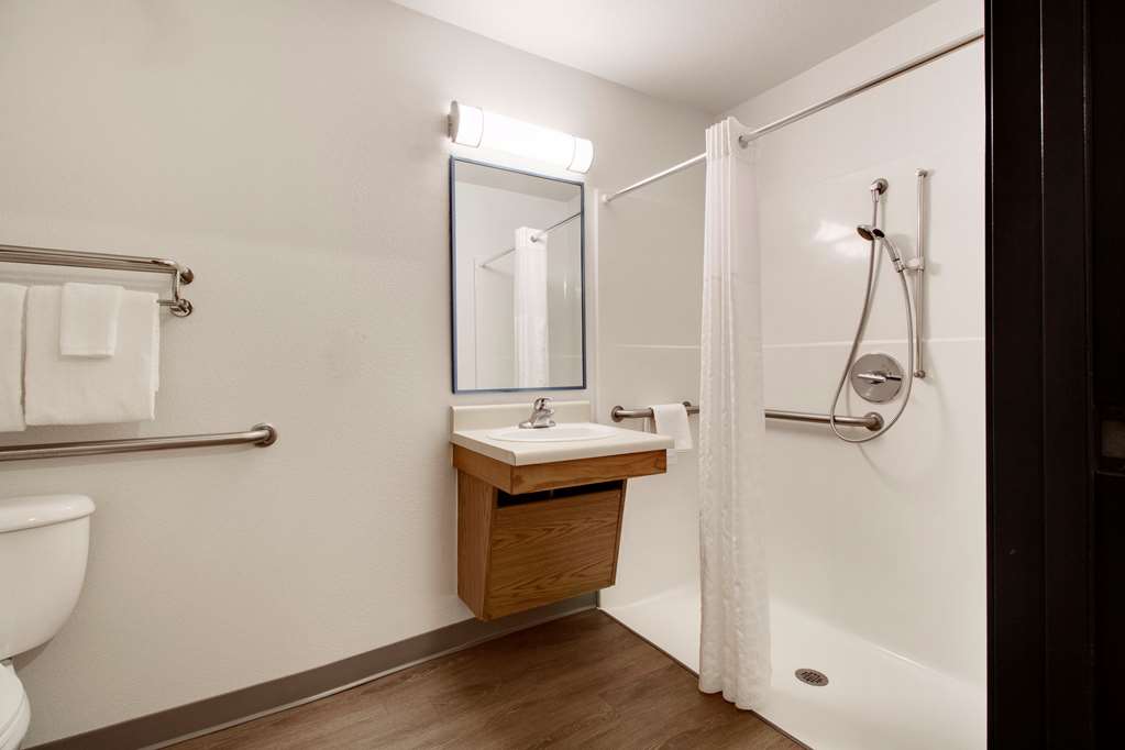 WoodSpring Suites Conroe - photo 22