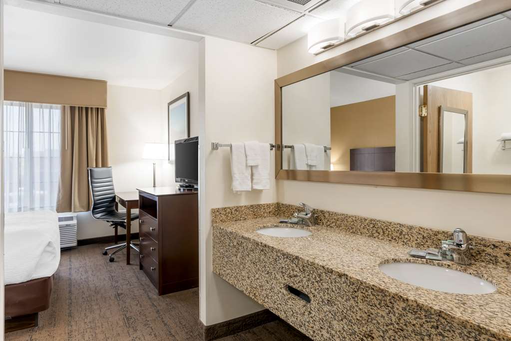Best Western Yellowstone Crossing - photo 18