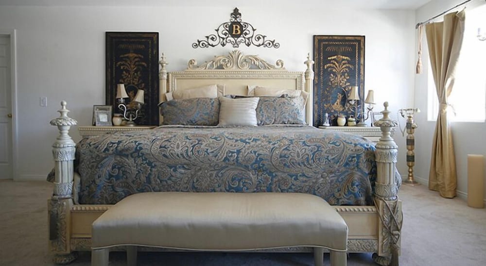 Jewel Estates Golf Cribs — 4-Star Luxury Hotel in Las Vegas, United States