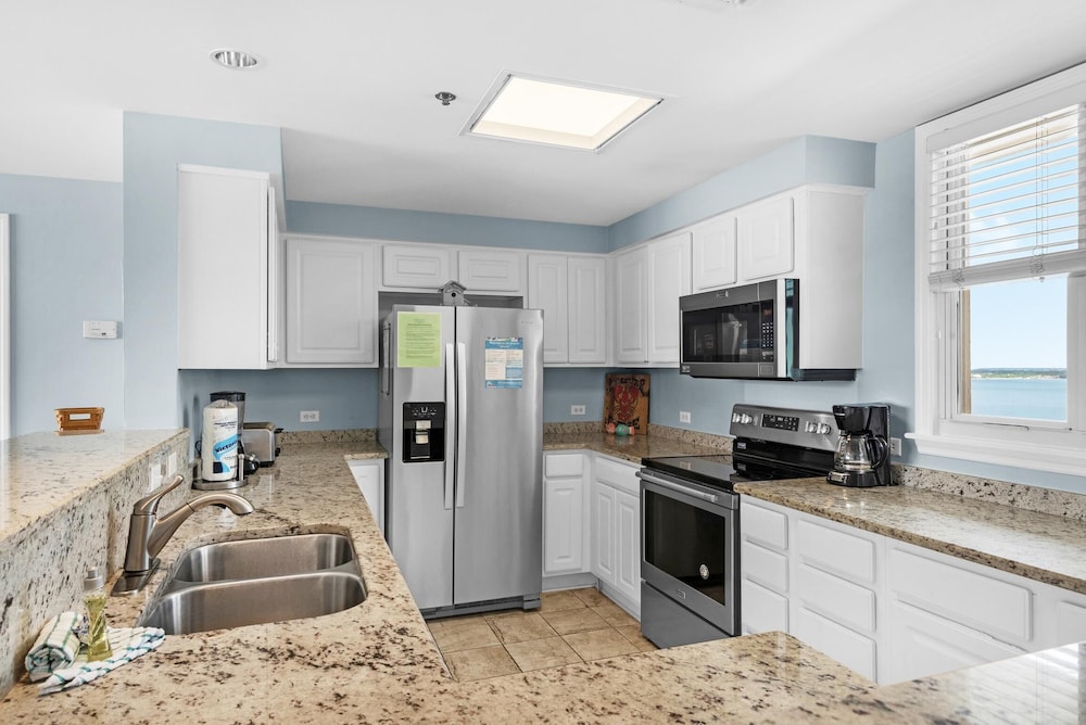 Santa Rosa Towers unit 1402 Three Bedroom Condo - photo 11
