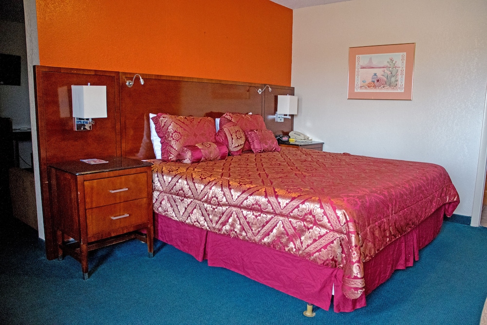 America's Best Inns & Suites - photo 11