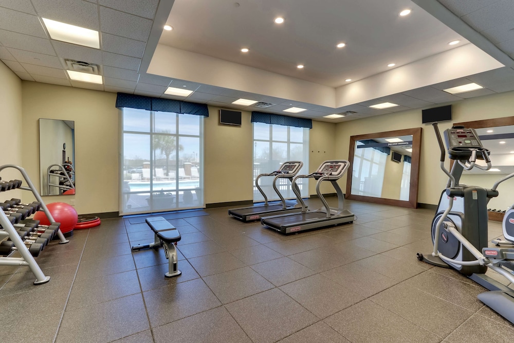 Hampton Inn & Suites Hartsville - photo 32