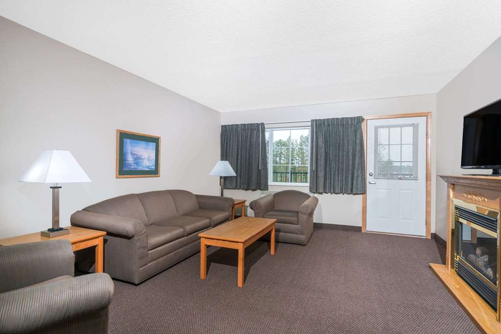 Baymont by Wyndham Baxter Brainerd Area - photo 25