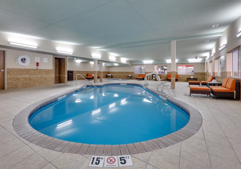 Holiday Inn Express Hotel & Suites Scottsbluff Gering by IHG - photo 16