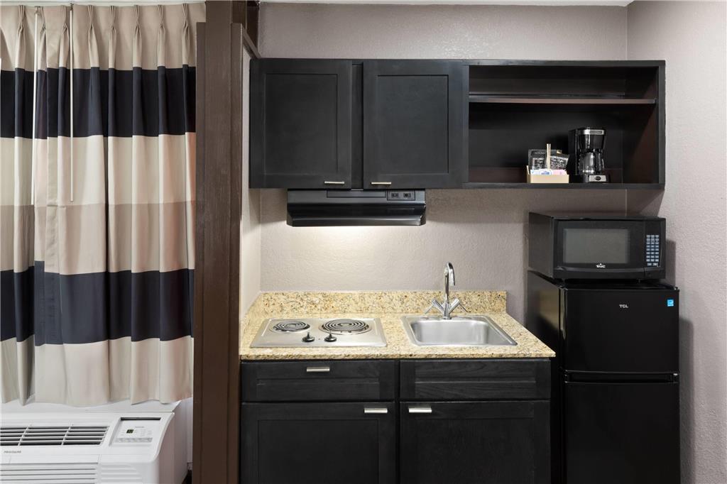 Ramada by Wyndham El Paso - photo 22