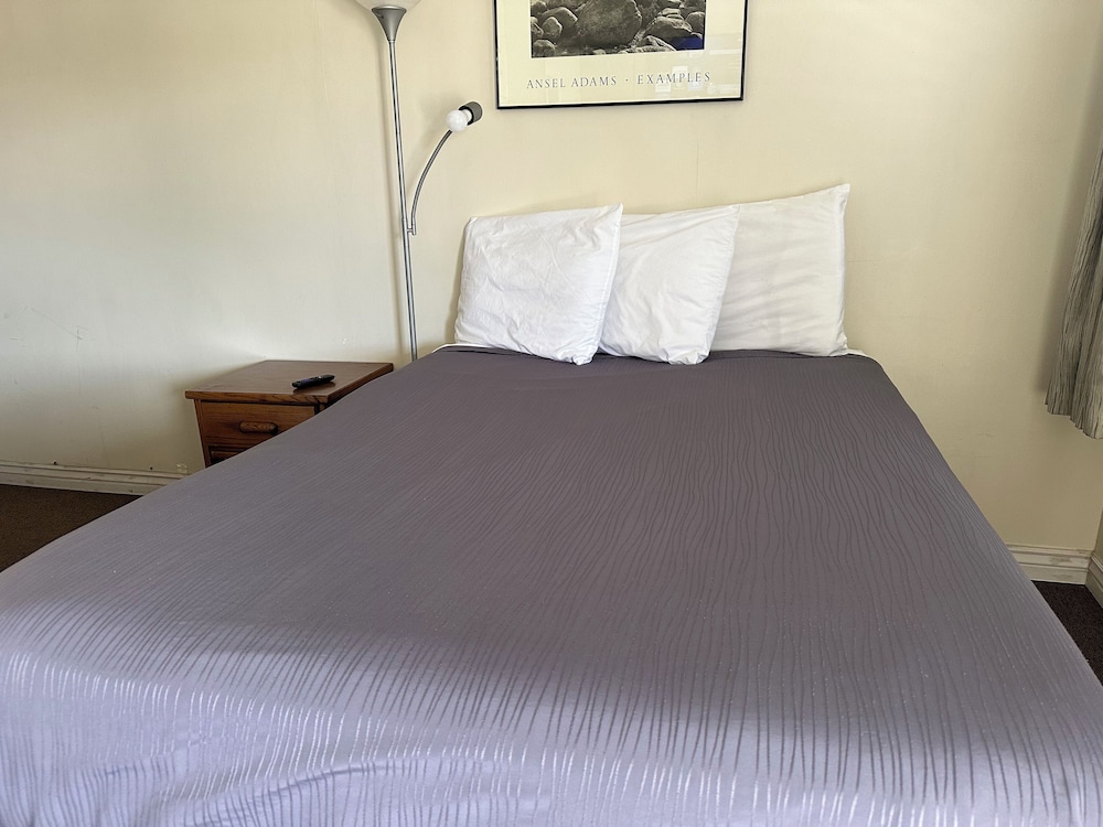 Grand Central Motel - photo 12