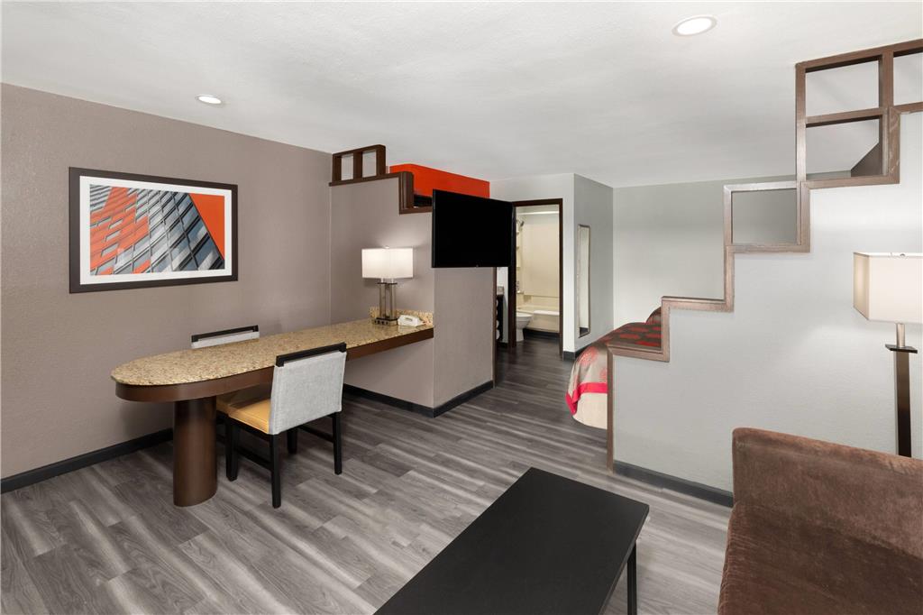 Ramada by Wyndham El Paso - photo 16