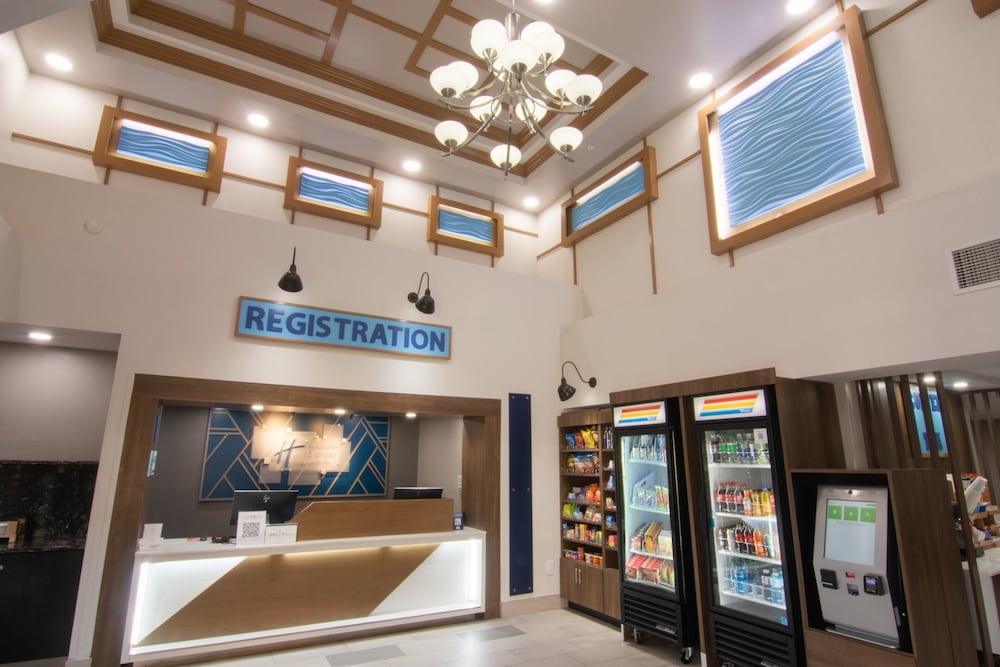 Holiday Inn Express & Suites Ft. Lauderdale Airport West by IHG - photo 62