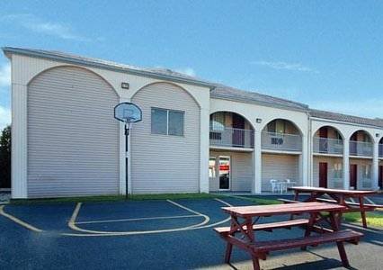 Rodeway Inn Effingham — hotel in Effingham