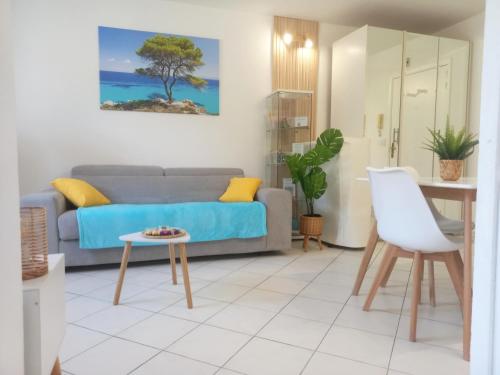 Adorable Studio a 200m de la Mer Frais Bien Equipe Et Proche Des Commodites