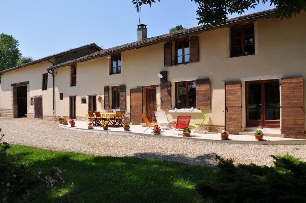 Ferme Passion - last minute hotel in Saint-Trivier-Sur-Moignans