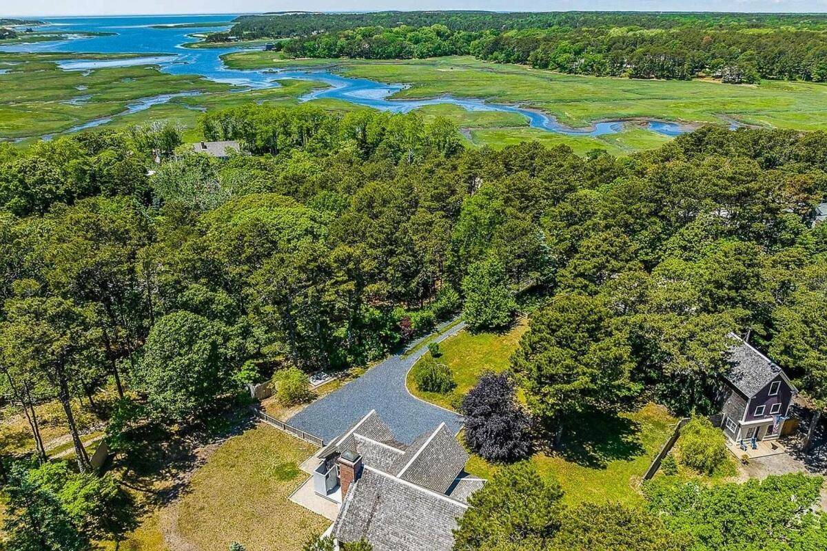 Private Pool And Close To Marconi Beach — Wellfleet