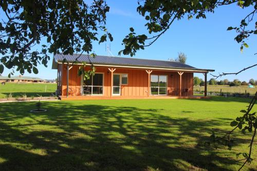 Walnut Lodge B&B — 4-Star Luxury Hotel in Matamata, New Zealand