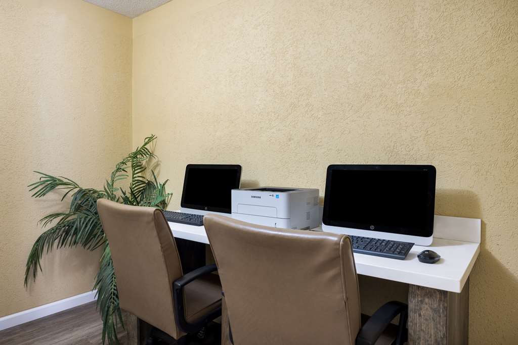 Quality Inn & Suites Syracuse Fairgrounds - photo 33