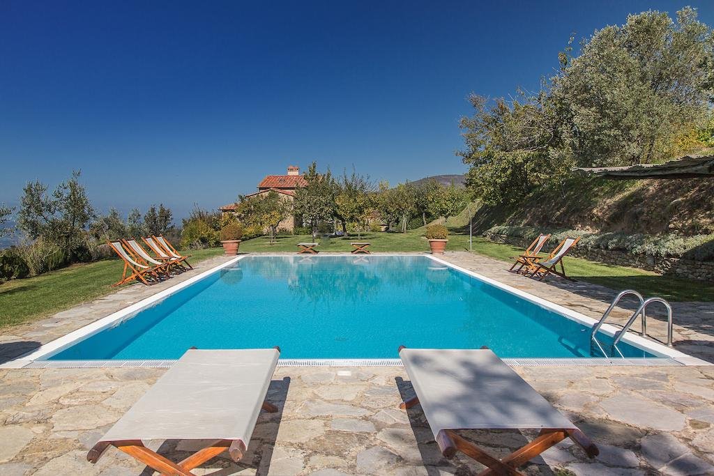Odina Agriturismo — 4-Star Luxury Hotel in Loro Ciuffenna, Italy