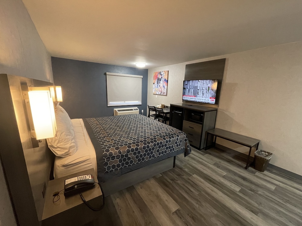 The Wayne Inn - photo 20