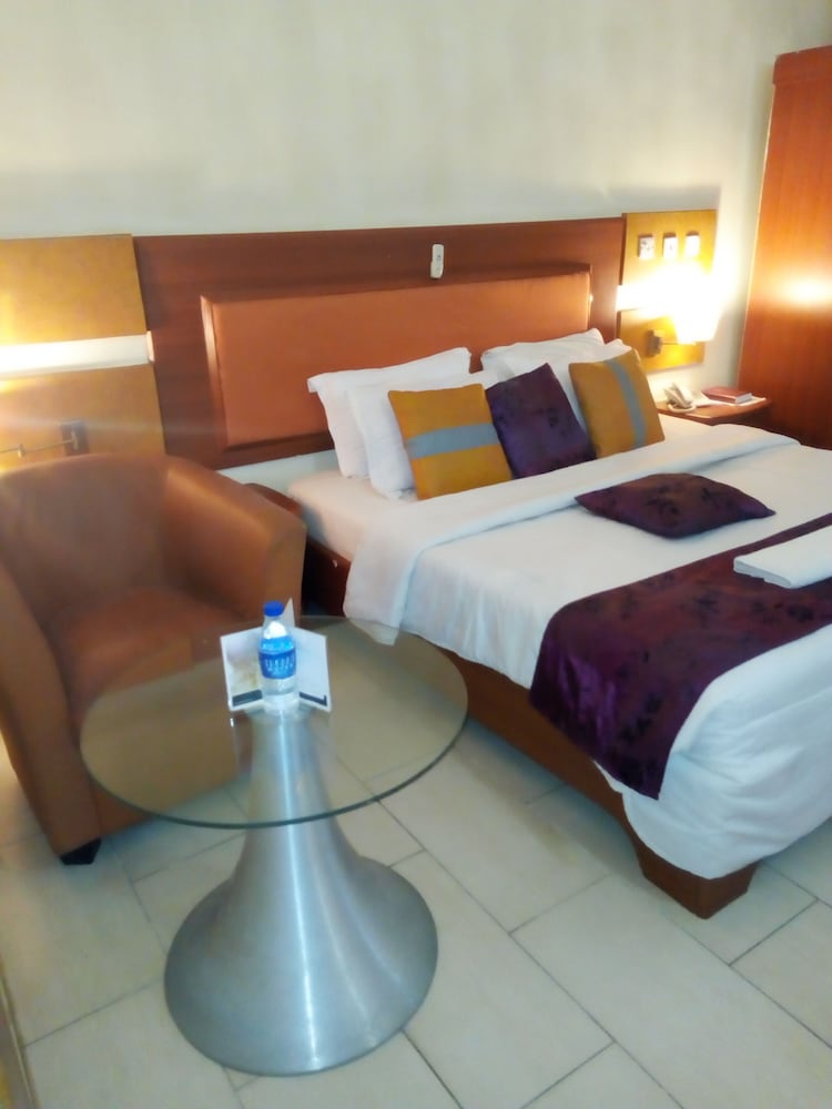 Signatious Hotel and Suites Delta in Warri, Nigeria