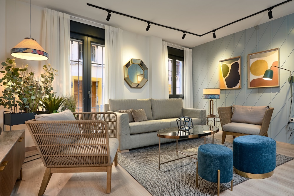 ELEVEN Real de la Carretería by Homing U — 4-Star Luxury Hotel in Sevilla, Spain
