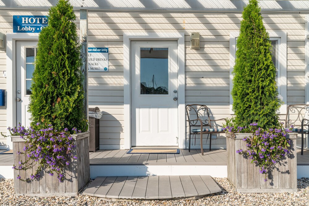 Heron Suites - photo 23
