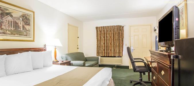 Rodeway Inn & Suites Fort Rucker - photo 32