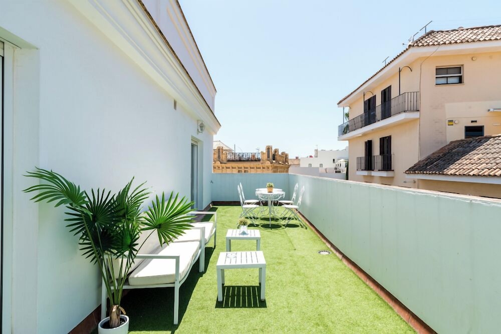 Sanlúcar Olehousing — 4-Star Luxury Hotel in Sanlucar De Barrameda, Spain