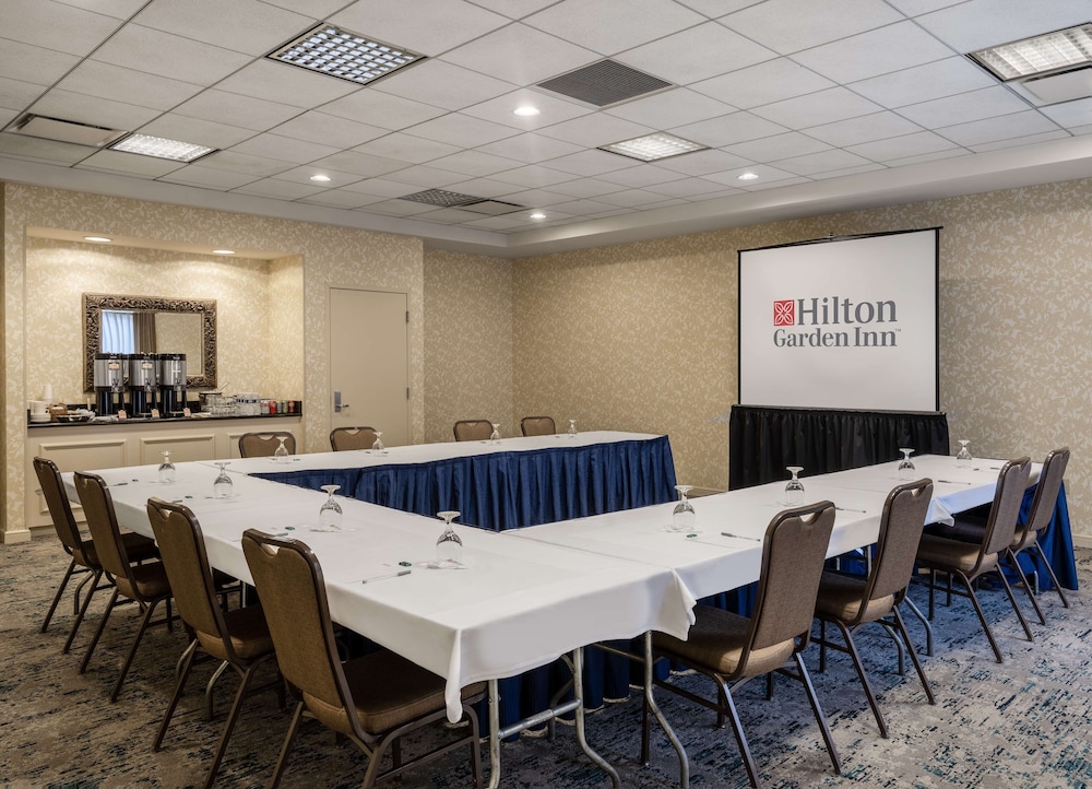 Hilton Garden Inn Cleveland Twinsburg - photo 40