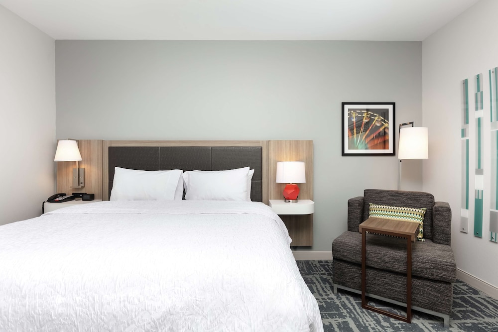 Hampton Inn Acworth - photo 12