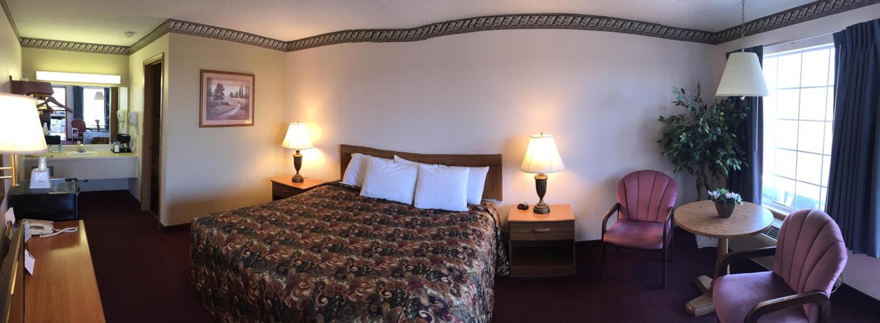 Twelve Oaks Inn - photo 7