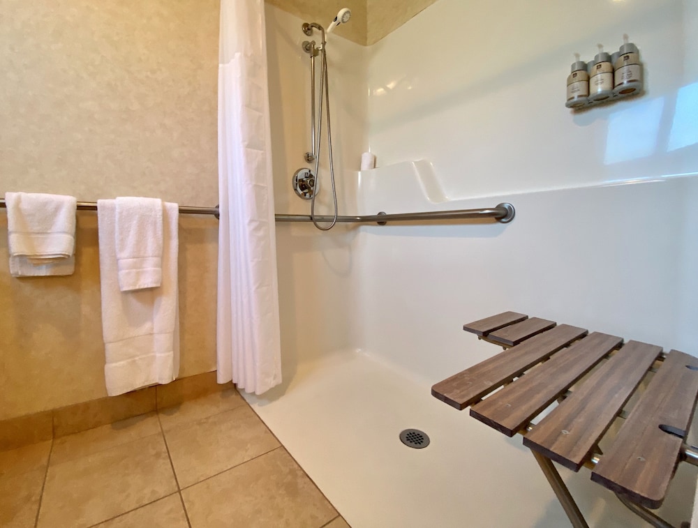 Cousins Country Inn - photo 53