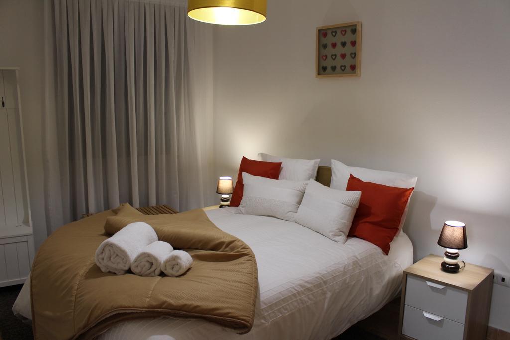 Casa Sao Dinis — 4-Star Luxury Hotel in Porto, Portugal