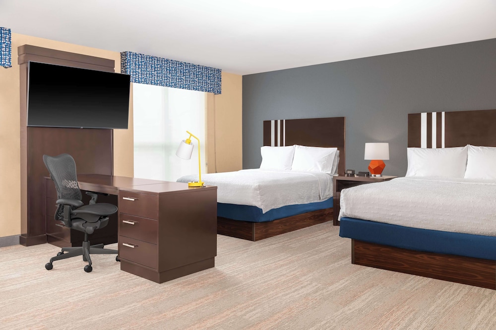Hampton Inn & Suites Madison Downtown - photo 12
